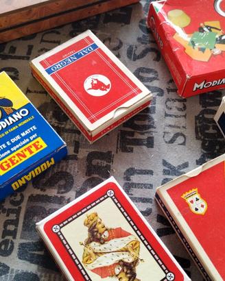 22 Carte da gioco e da collezione 1980/1990