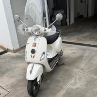 Piaggio Vespa lx 125 bianca