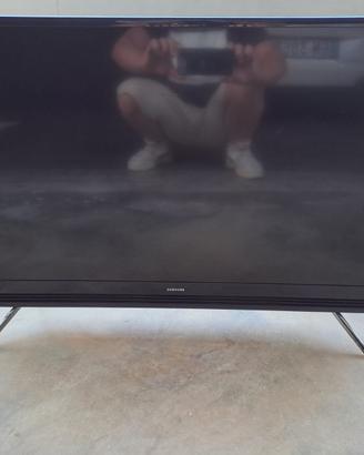 TV Samsung 32” Serie 4, modello UE32K4100AK.
