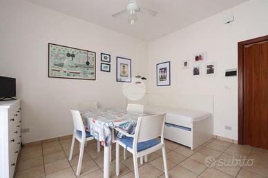 2 LOCALI A ALBA ADRIATICA