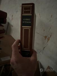 Lotto libri diritto
