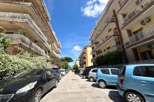 5 LOCALI A NAPOLI