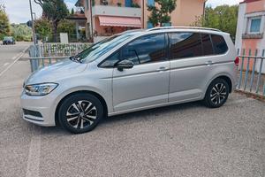 Volkswagen Touran, iQ drive 7 post 2.0 DSG 150 CV 