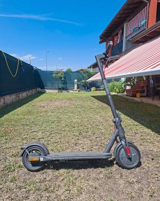 monopattino XIAOMI Electric scooter 4 lite 