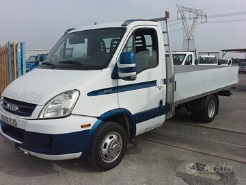 NEW IVECO DAILY 35C18 3.0 HPI CASSONE FISSO