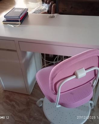 scrivania e sedia x bambini / ragazzi Ikea 