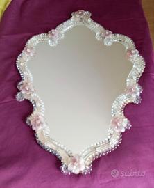 Specchio artistico con cornice in vetro 