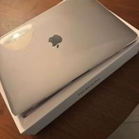 MacBook Pro M2 13