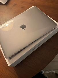 MacBook Pro M2 13