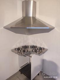 Piano cottura angolare + cappa angolare 