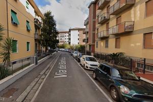TRILOCALE CON DUE BALCONI in zona Isolotto