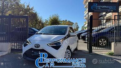 TOYOTA Aygo CONNECT 1.0 VVT-i 72CV 5P. X-COOL*24