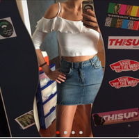 Crop top Zara con balze