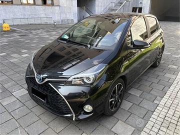 Toyota Yaris 1.5 Hybrid Lounge 2016 Tetto Skyview