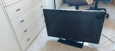 TV LG 32LM3400 come nuova