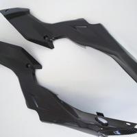 FIANCHETTI SOTTO SERBATOIO CARBONIO STREETFIGHTER 