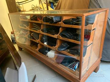 Cappelliera espositiva