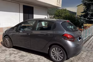 Peugeot 208 1.2 PureTech 82 CV Active - 05/2019
