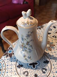 Royal Manifattura Porcellane,  H 19/23 cm