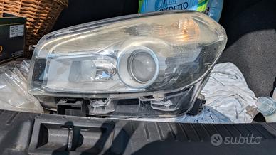 Faro anteriore sx Nissan Qashqai 2010 