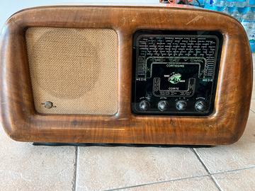 Per gli amanti del genere radio d epoca