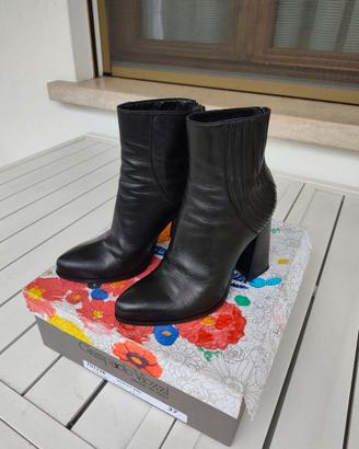 Stivaletti donna 37