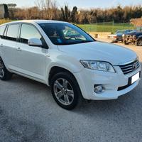 Toyota RAV4 2.2 D4D 150CV 4WD 5p. Luxury