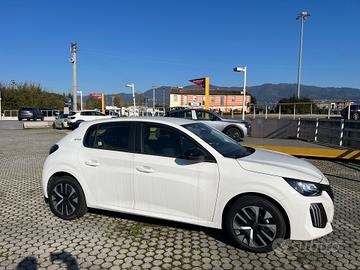 Peugeot 208 Hybrid 110 e-DCS6 Style