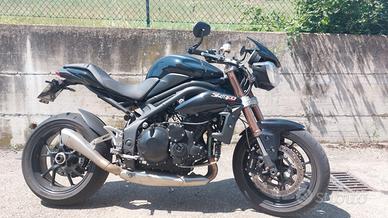 Triumph Speed Triple 1050 - 2011