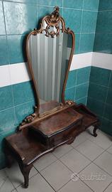 Antico mobile in legno con specchio '900
