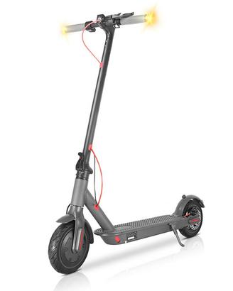 monopattino elettrico nuovo di zecca con frecce 