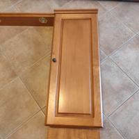 mobiletto bagno con mensola faretti 