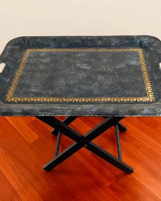 Tavolino in metallo di design, anche uso Vassoio