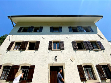 Casa indipendente su tre piani