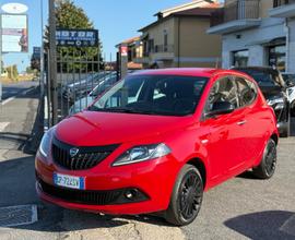 Lancia Ypsilon 1.0 FireFly 70cv Hybrid SILVER Ross