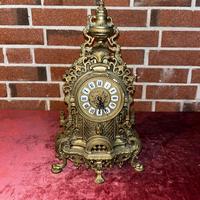 Orologio da tavolo barocco vintage in metallo