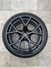 Cerchio originale Audi RS3 8Y da 19"