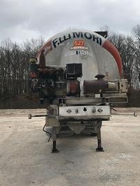 Cisterna con motocompressore