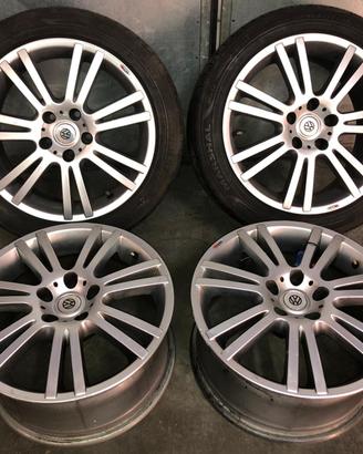 CERCHI 17" CON GOMME 225/45 ZR 17 94 Y