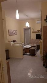 Bilocale arredato centro stazione ospedale