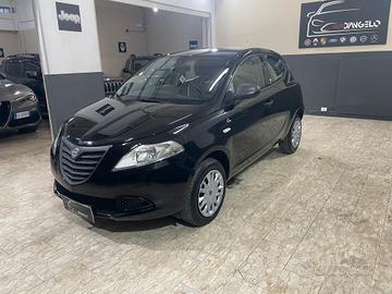 Lancia Ypsilon 0.9 TwinAir 85 CV 5 porte Metano Ec