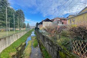 CASA SEMINDIPENDENTE A PRATO SESIA