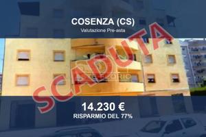 Immobile in asta di 58 m² con più di 5 locali a Co