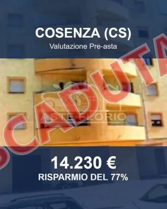 Immobile in asta di 58 m² con più di 5 locali a Co