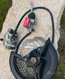 Impianto frenante brembo anteriore