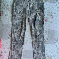 Pantaloni in fantasia da donna