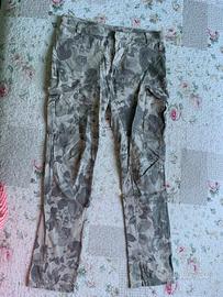 Pantaloni in fantasia da donna