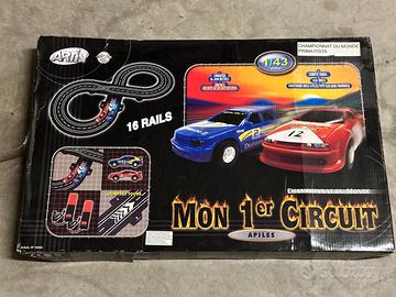 Pista elettrica macchinine 16 pezzi