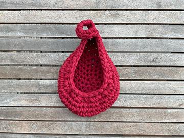 Porta oggetti/piante in crochet