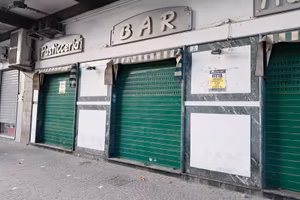 Locale commerciale 95 mq via Roma ex Bar Sepe